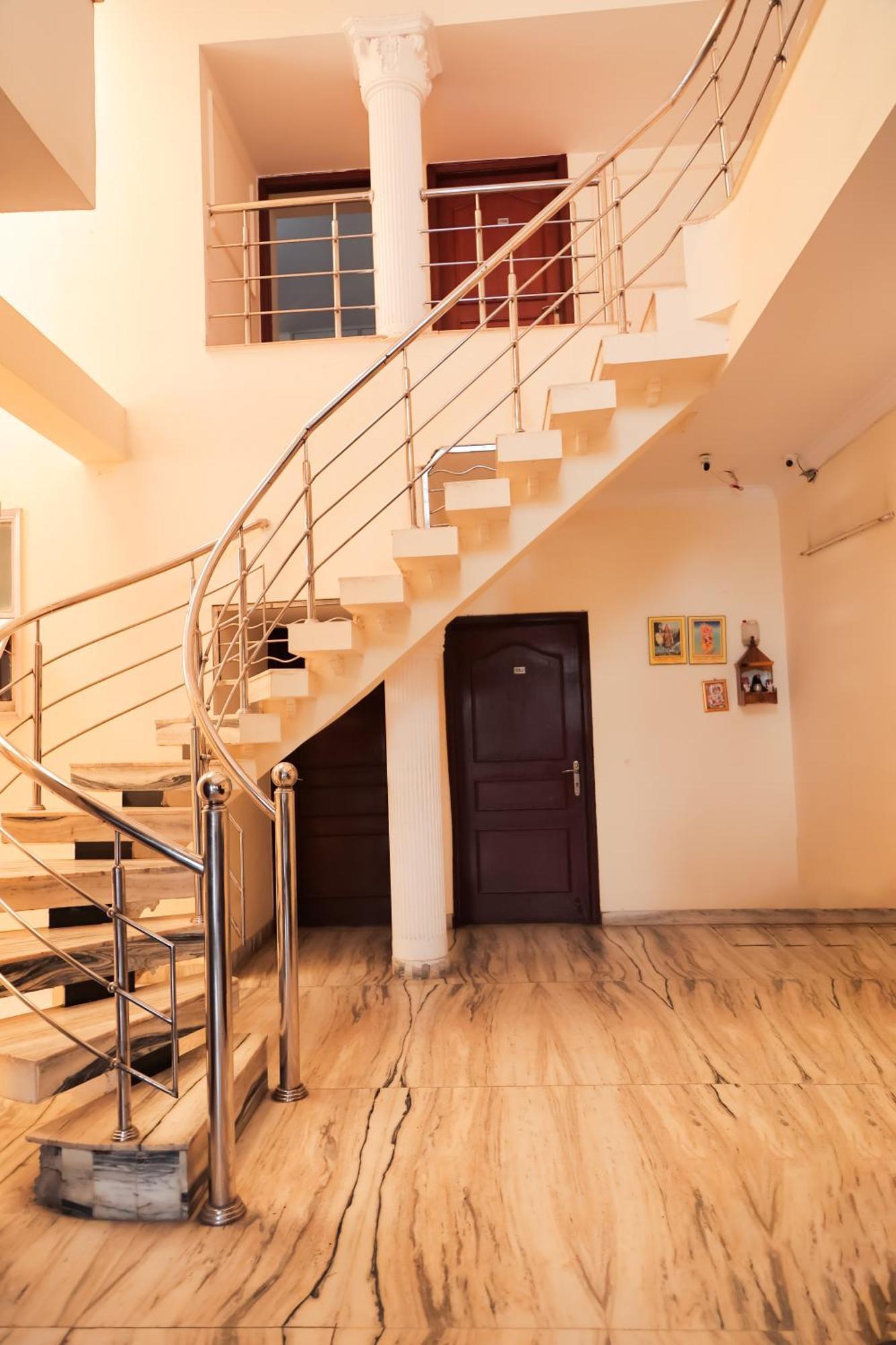 Hotel Green Villa - Near Anand Vihar Station نيودلهي المظهر الخارجي الصورة
