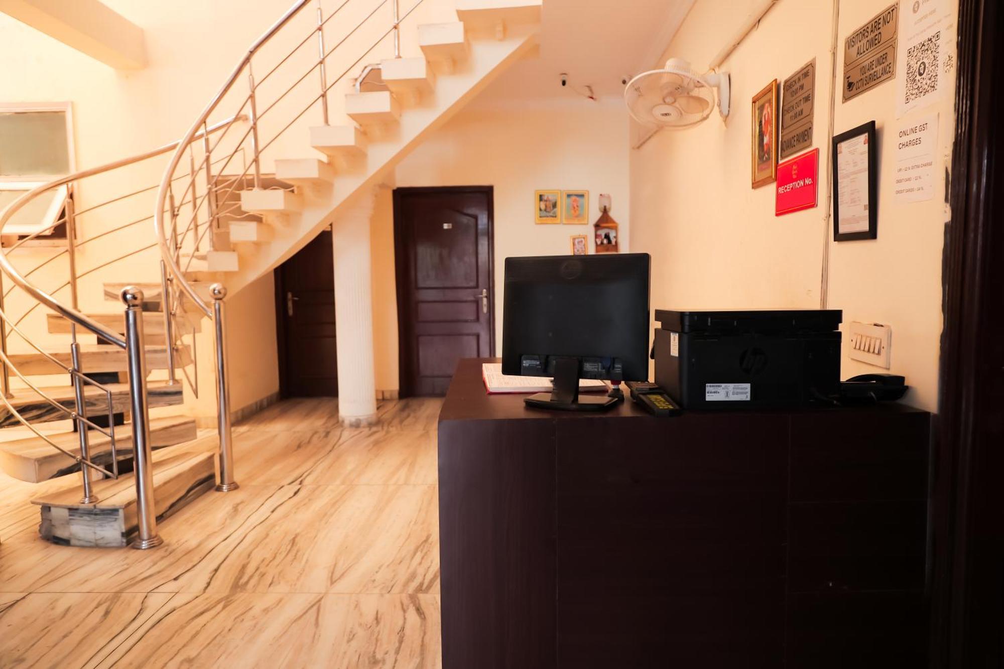 Hotel Green Villa - Near Anand Vihar Station نيودلهي المظهر الخارجي الصورة