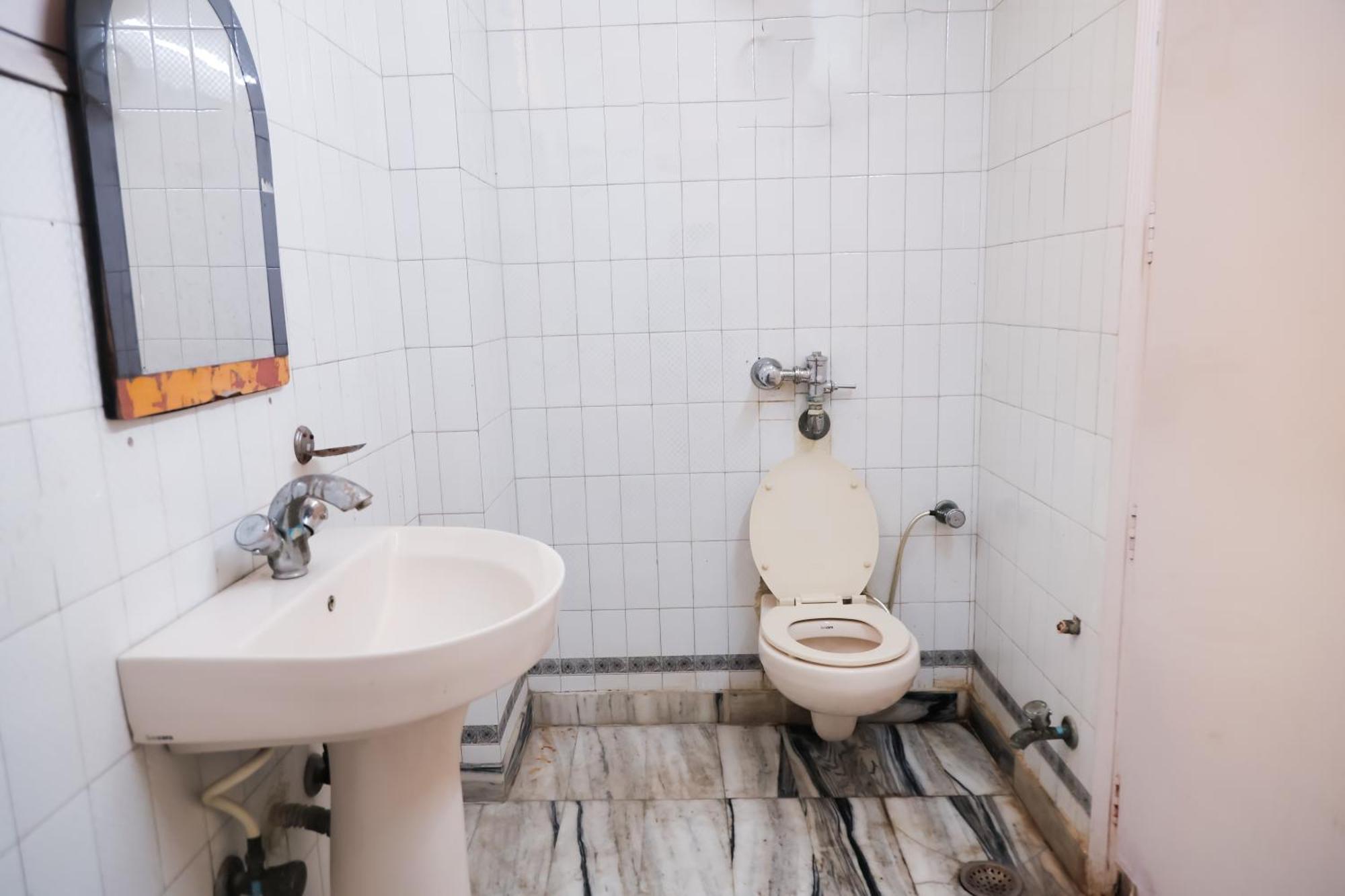 Hotel Green Villa - Near Anand Vihar Station نيودلهي المظهر الخارجي الصورة